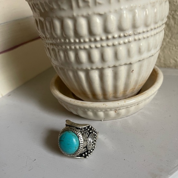 Round Adjustable Turquoise Ring - Picture 7 of 7